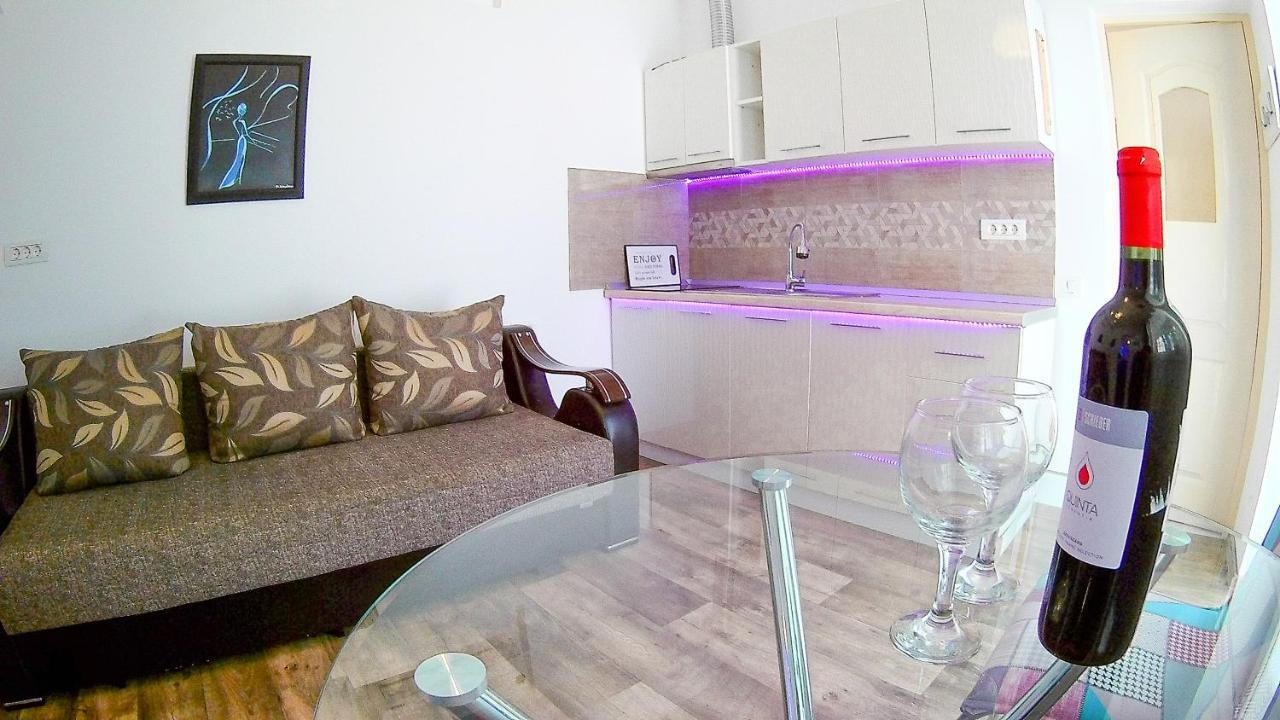 Nice & Cozy Apartments ทิมิชัวรา ภายนอก รูปภาพ