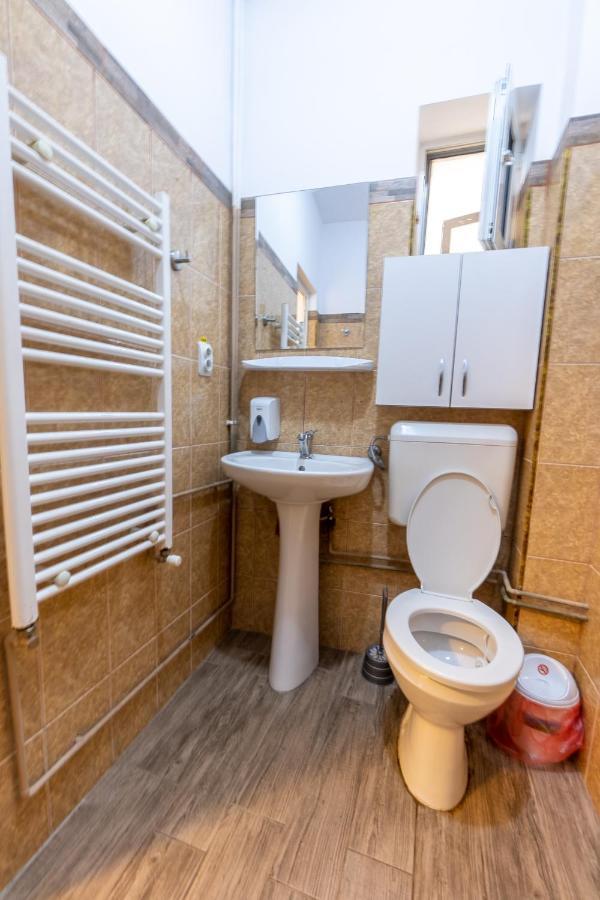 Nice & Cozy Apartments ทิมิชัวรา ภายนอก รูปภาพ
